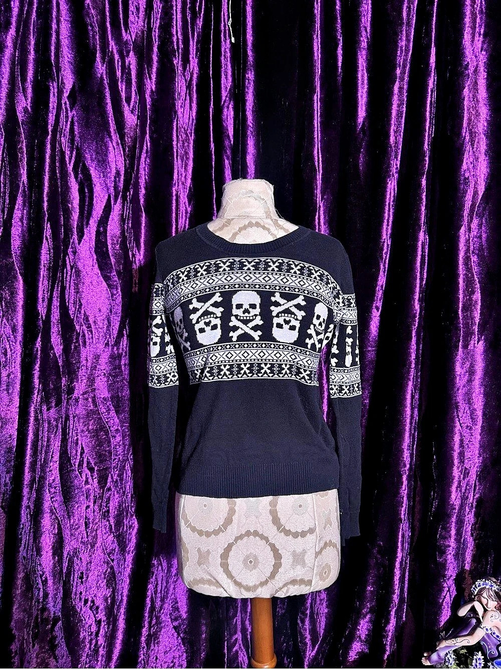Sourpuss Skull N Bones Sweater Black & White Small